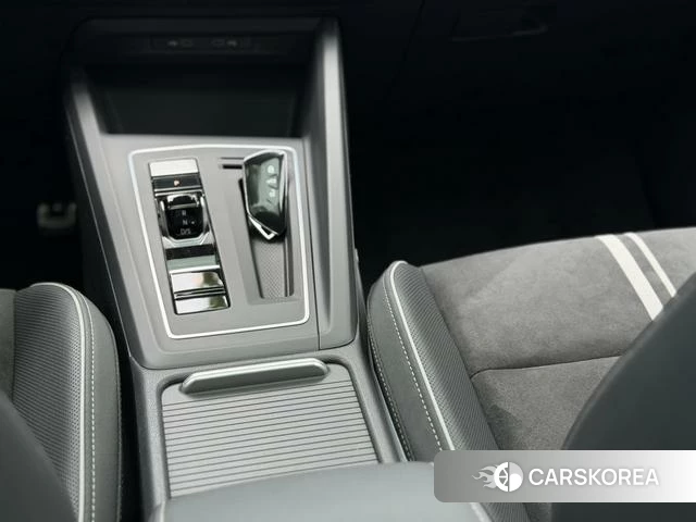 Volkswagen Golf 2022 Белый из Китая