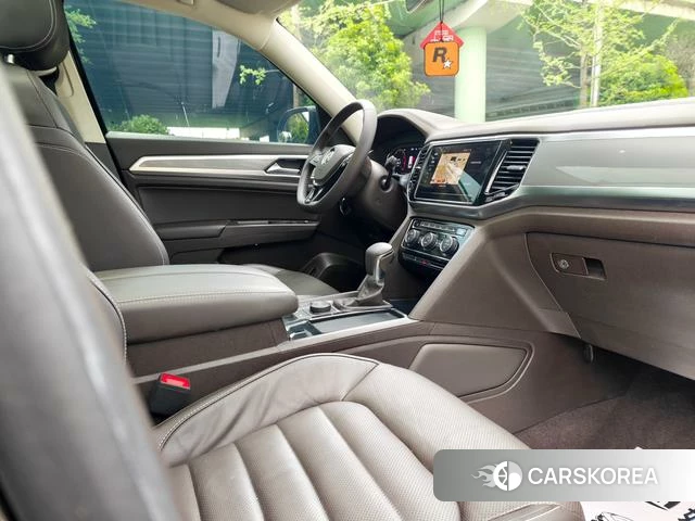 Volkswagen Tourang 2021 Черный из Китая