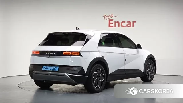 Hyundai Ionic 5 2021 Белый из Кореи