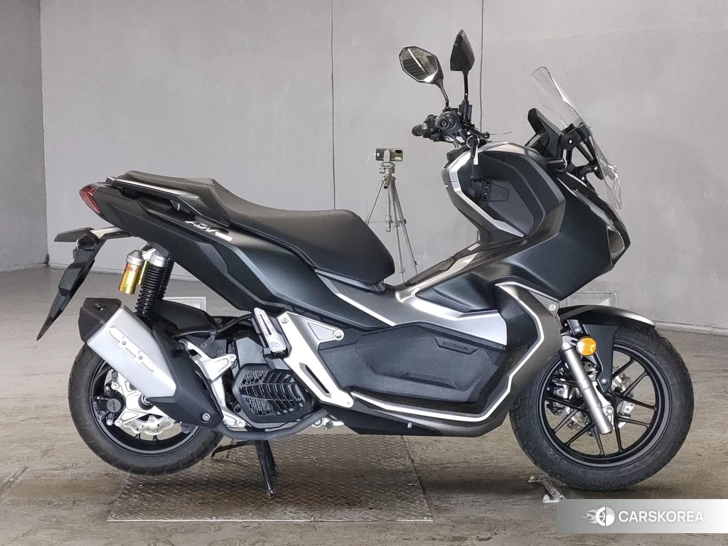 Проданный Honda ADV150 2019 из Японии, фото 2