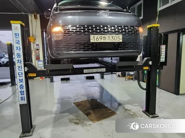 Hyundai Staria 2022 Серый из Кореи