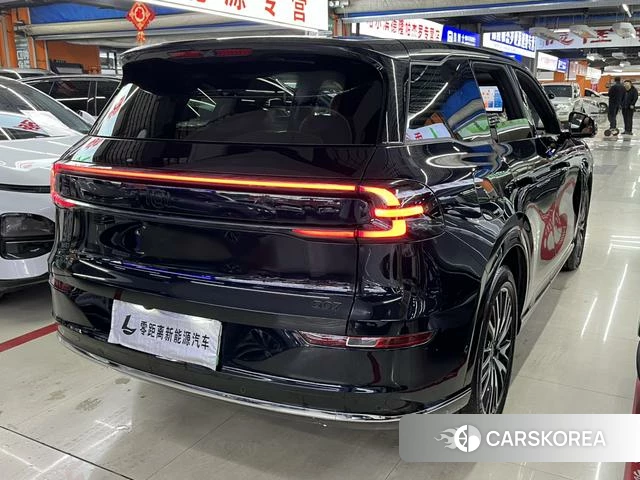 Changan Qiyuan Q07 2025 Черный из Китая