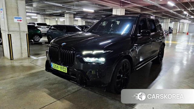 BMW X7 (G07) 2025 Черный из Кореи