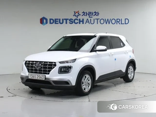 Hyundai Venue 2023 Белый из Кореи