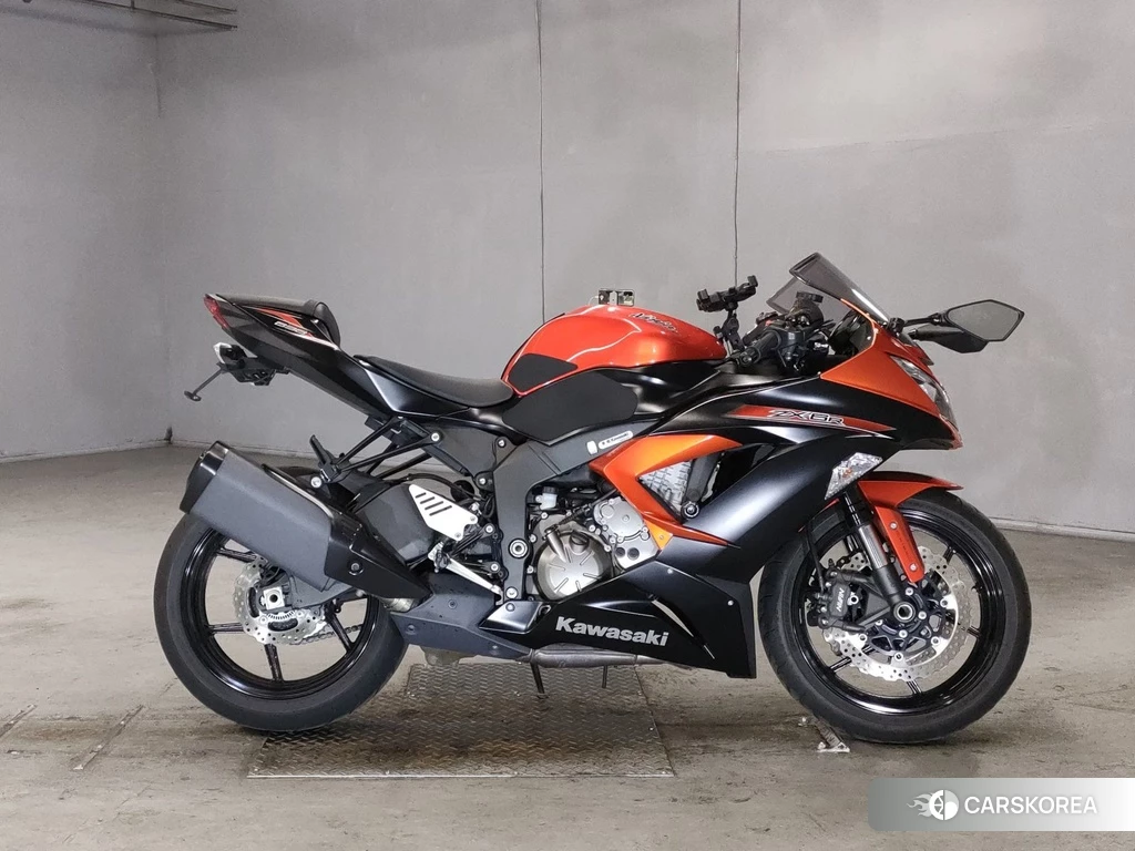 Проданный Kawasaki ZX-6R NINJA 2014 из Японии