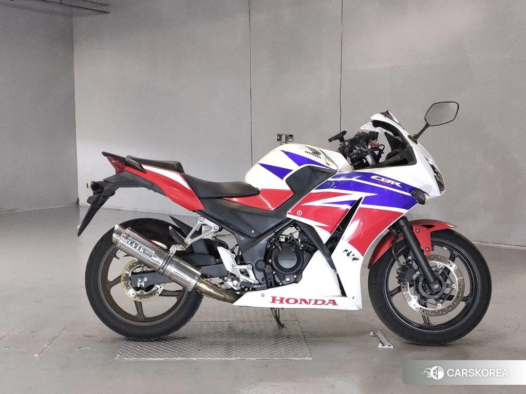 Проданный Honda CBR250R 2015 из Японии, фото 2