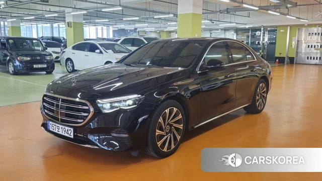 Mercedes-Benz E-Class W214 2025 Черный из Кореи