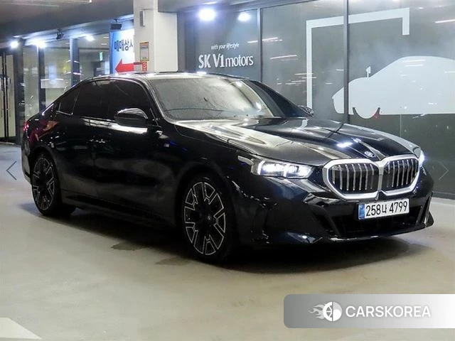 BMW 5 Series (G60) 2025 Черный из Кореи