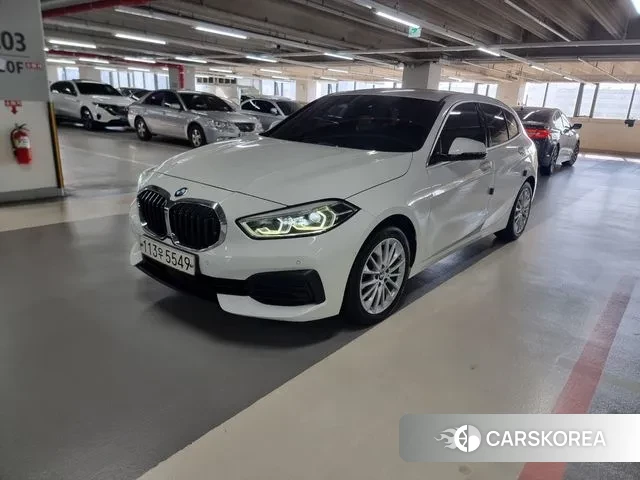 BMW 1 Series (F40) 2020 Белый из Кореи