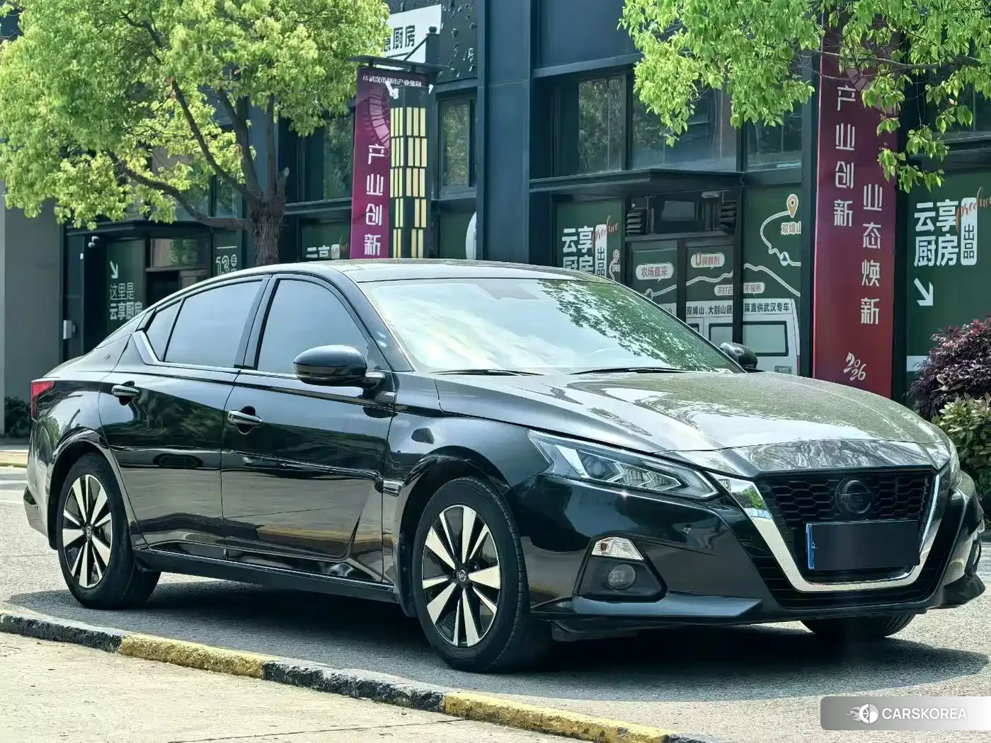 Nissan Altima 2022 Черный из Китая, фото 2