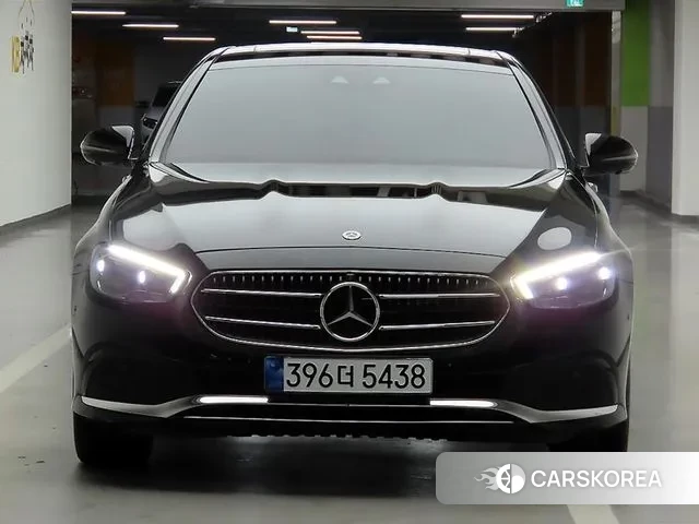 Mercedes-Benz E-Class W213 2022 Черный из Кореи