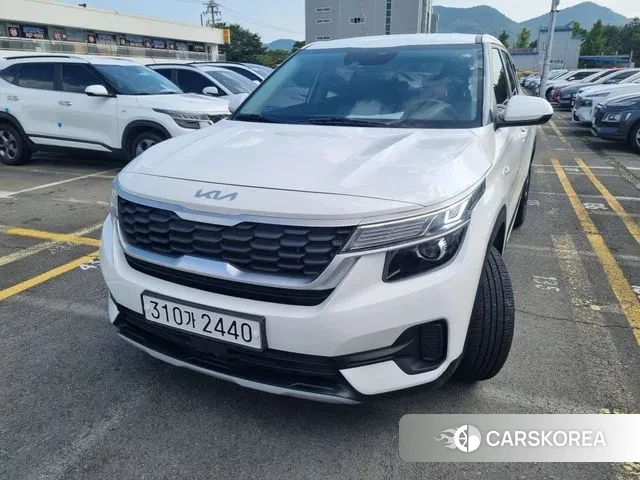 Kia Seltos 2021 Белый из Кореи