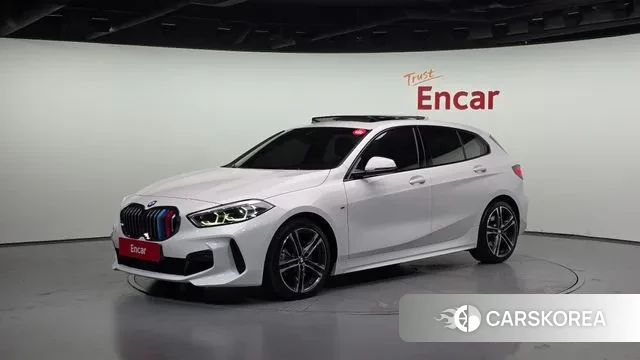 BMW 1 Series (F40) 2023 Белый из Кореи