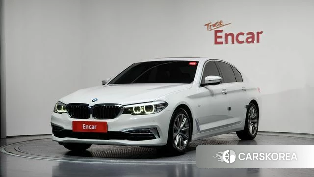 BMW 5 Series (G30) 2018 Белый из Кореи