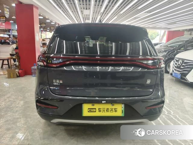 BYD Tang DM 2023 Темно-серый из Китая