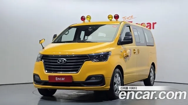 Hyundai The New Grand Starex 2019 Желтый из Кореи