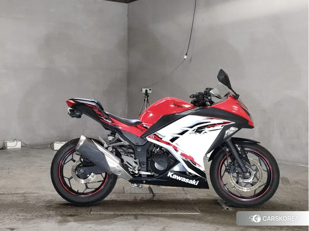 Проданный Kawasaki NINJA 250 2013 из Японии, фото 2