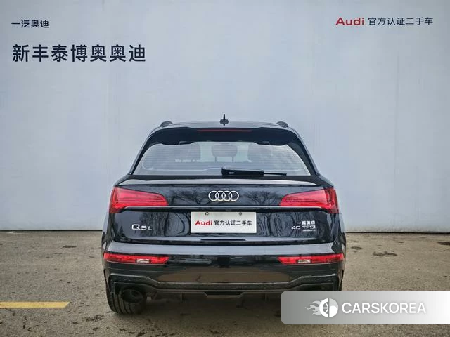 Audi Q5L 2023 Черный из Китая
