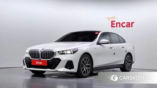 BMW 5 Series (G60) 2024 Белый из Кореи