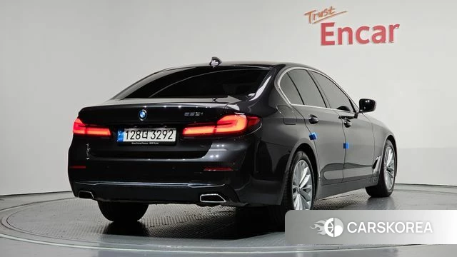 BMW 5 Series (G30) 2021 Серый из Кореи