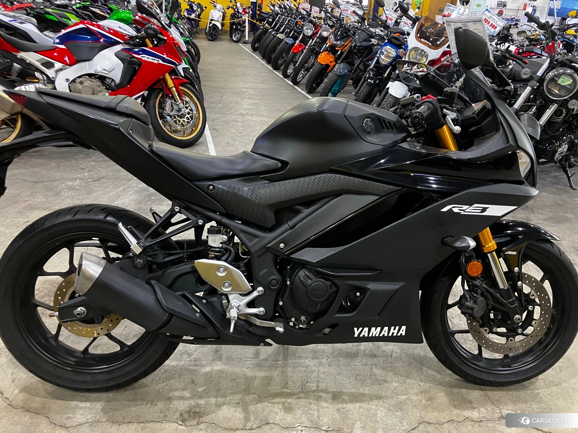 Проданный Yamaha YZF-R3 2019 из Японии