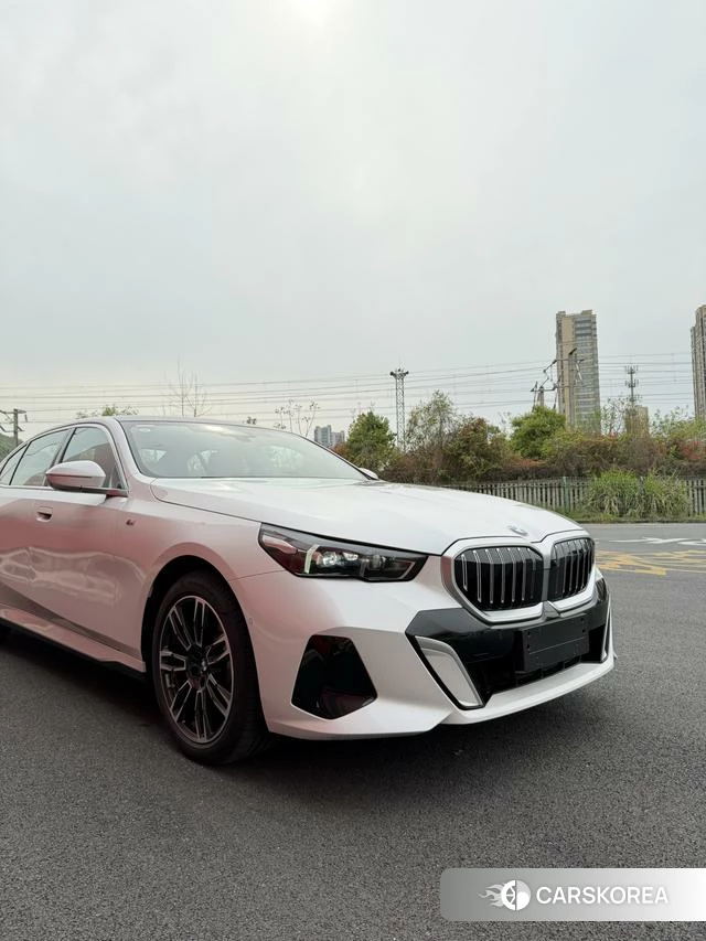BMW 5 series id 3920684 из Китая
