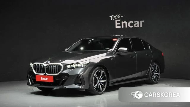 BMW 5 Series (G60) 2024 Серый из Кореи