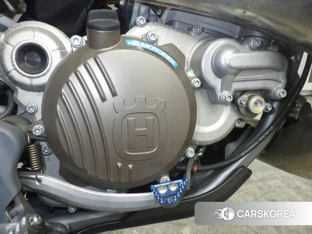 Engine photo