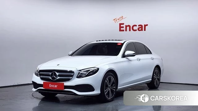 Mercedes-Benz E-Class W213 2020 Белый из Кореи