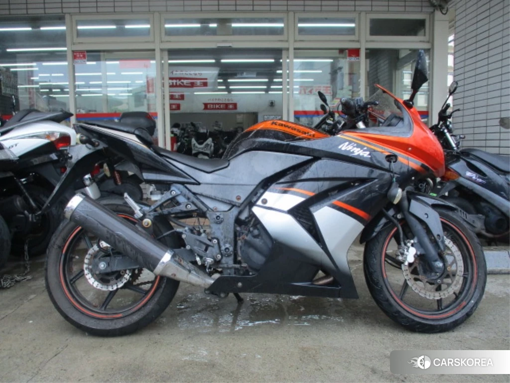 Проданный Kawasaki NINJA 250R 2012 из Японии