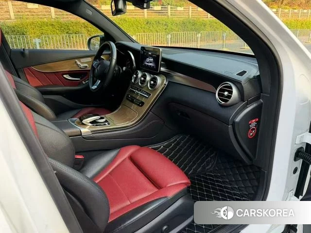 Mercedes-Benz GLC Coupe 2019 Белый из Китая