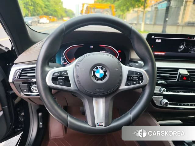 BMW 5 series 2020 Черный из Китая