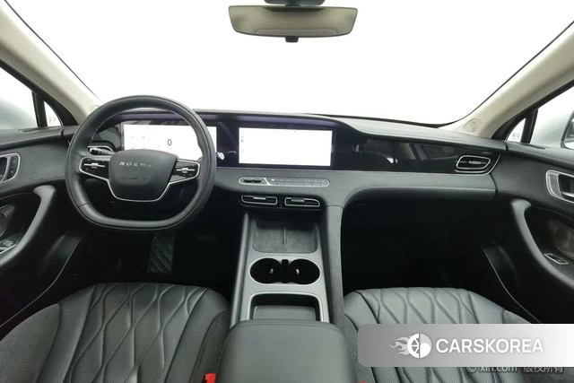 Roewe D7 DMH 2024 Темно-серый из Китая