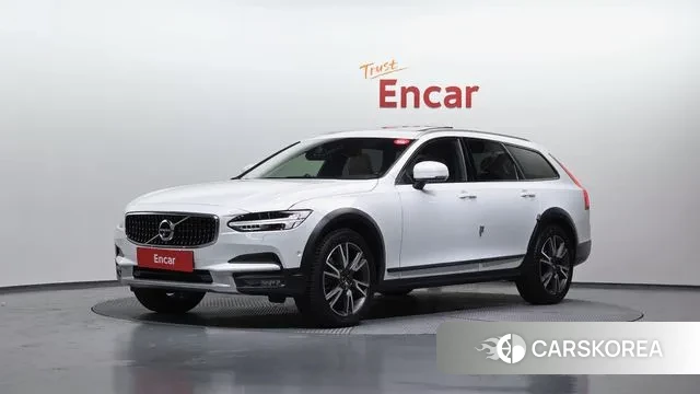 Volvo V90 Cross-Country 2018 Белый из Кореи