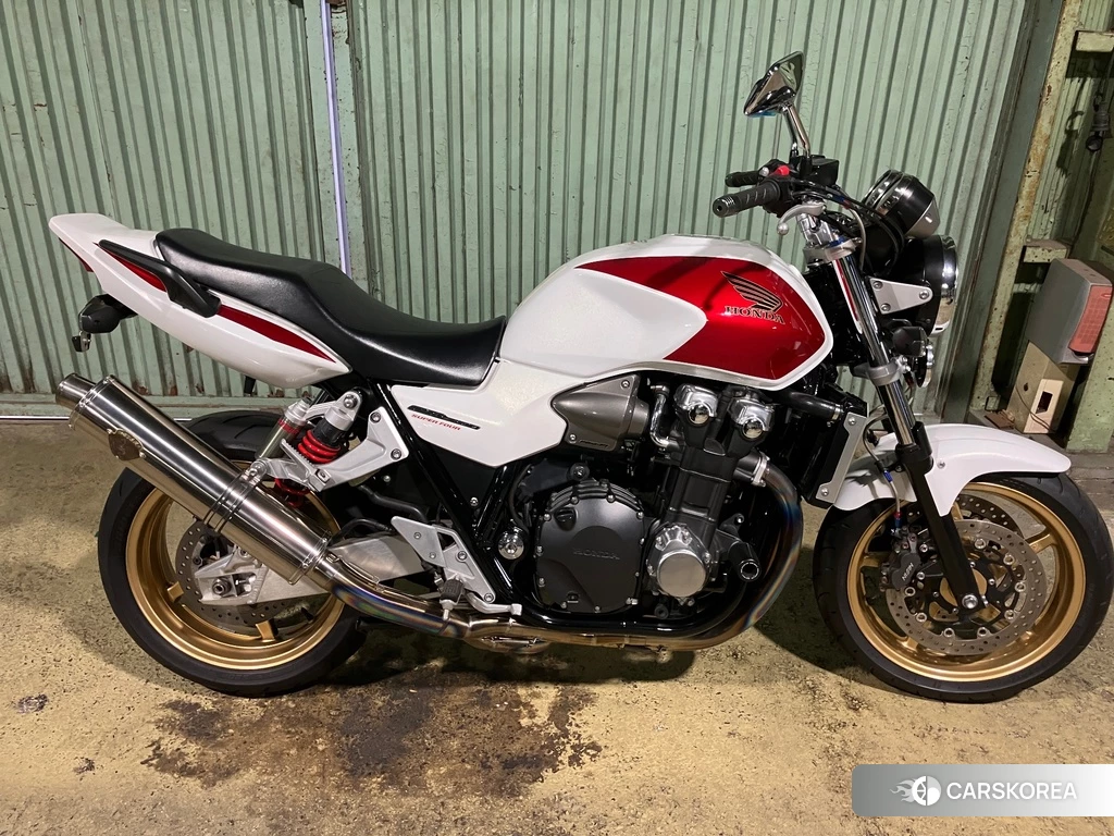 Проданный Honda CB1300SF 2011 из Японии