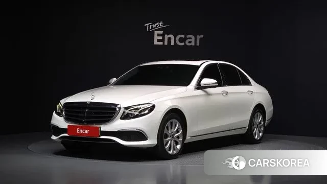 Mercedes-Benz E-Class W213 2019 Белый из Кореи