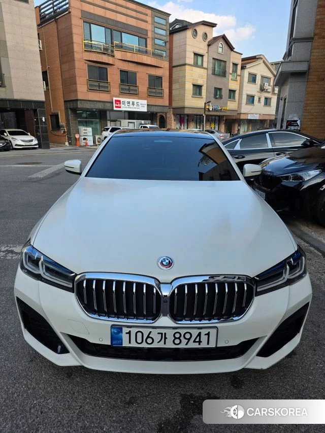 BMW 5 Series (G30) 2022 Белый из Кореи
