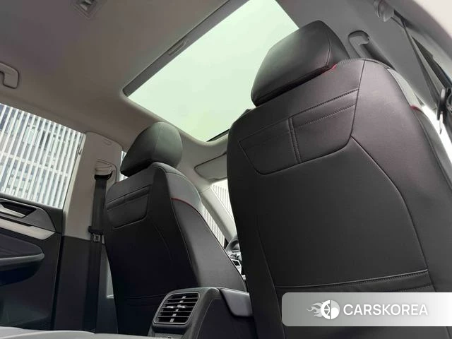 Volkswagen Lingdu 2022 Красный из Китая