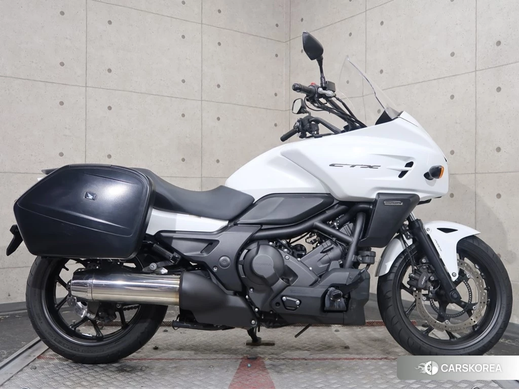 Проданный Honda CTX700 DCT 2013 из Японии