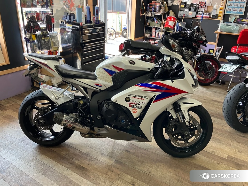 Проданный Honda CBR1000RR 2013 из Японии