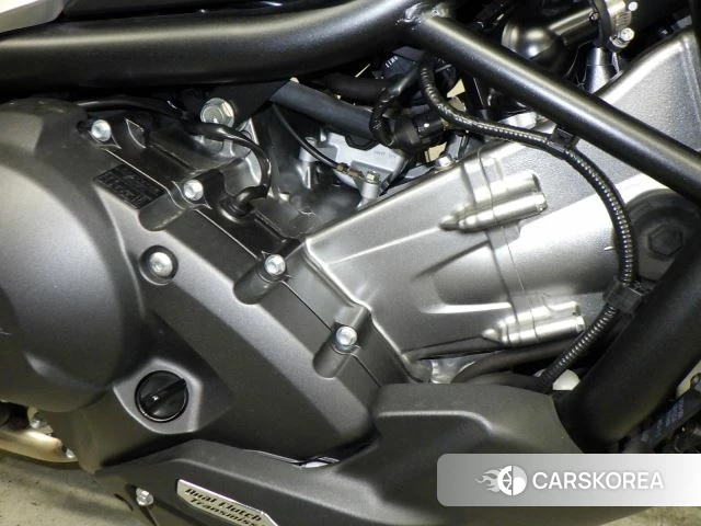 Engine photo