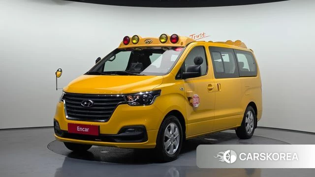 Hyundai The New Grand Starex 2019 Желтый из Кореи