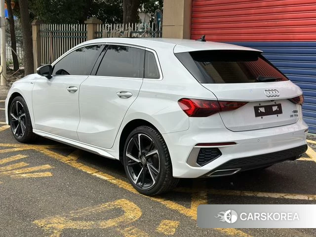 Audi A3 2021 Белый из Китая