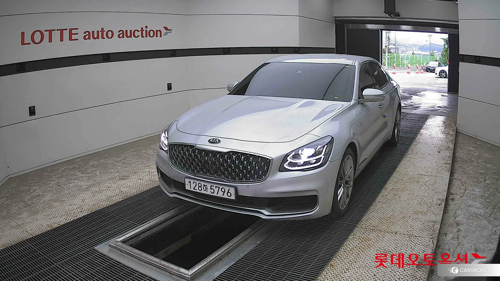 Kia K9 2020 Silky Silver из Кореи