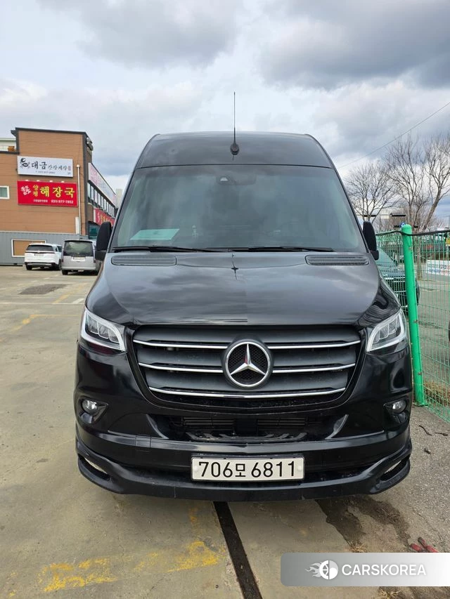 Mercedes-Benz Sprinter 2023 Черный из Кореи