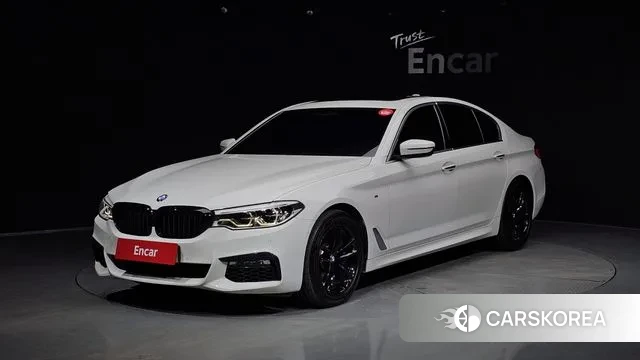 BMW 5 Series (G30) 2018 Белый из Кореи