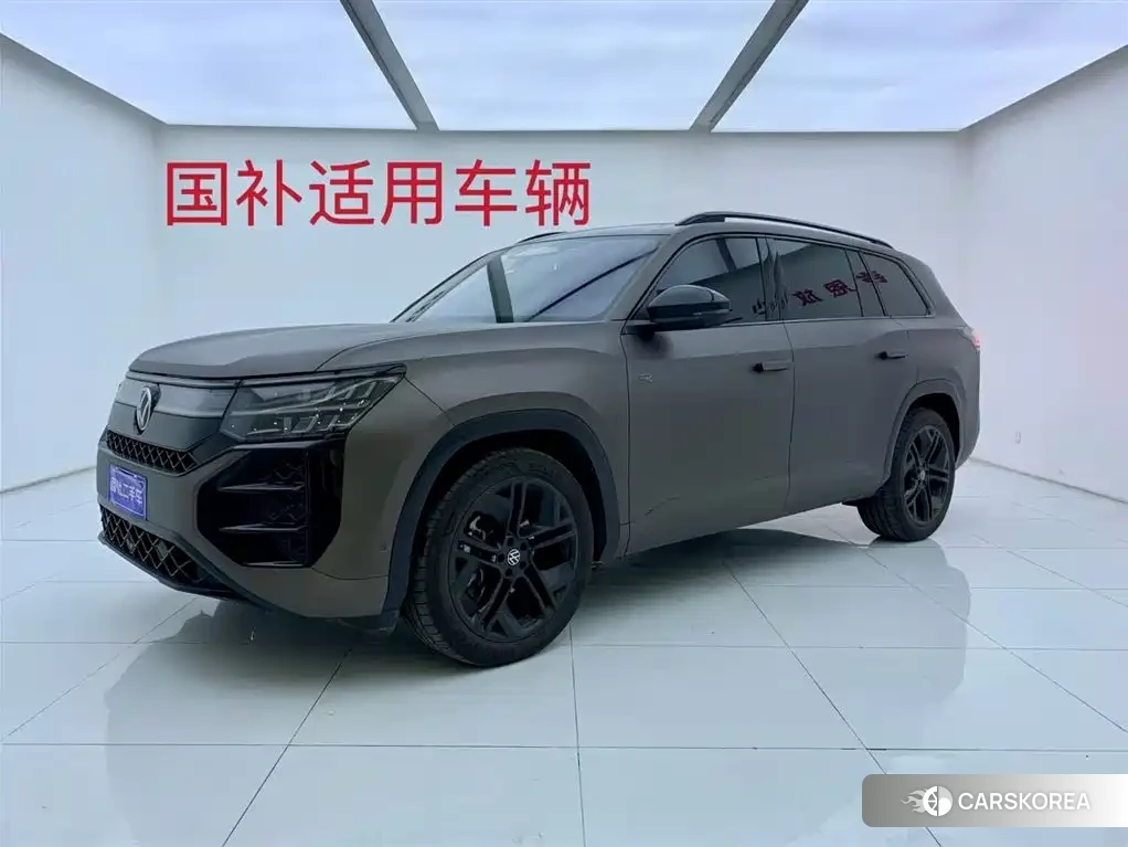 Volkswagen Teramont 2025 Champagne/brown из Китая