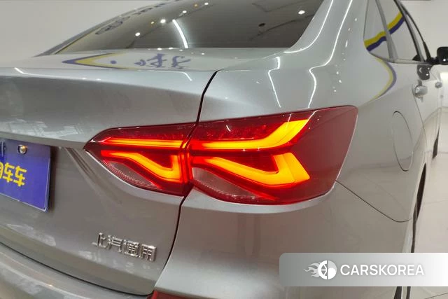 Chevrolet Cruze 2025 Темно-серый из Китая