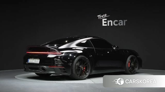 Porsche 911(992) 2023 Черный из Кореи