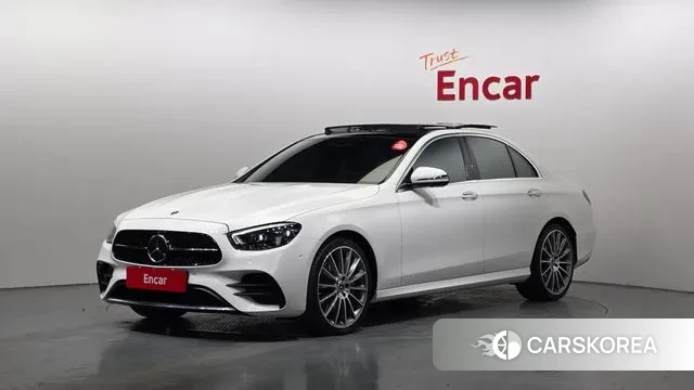 Mercedes-Benz E-Class W213 2021 Белый из Кореи